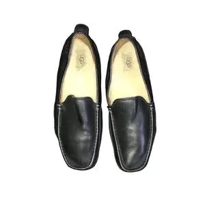 Mens UGG Indy Moc Toe Driving moccasin Loafers Black leather Sz 10.5 D UGG | Shoes | Mens Ugg Indy Moc Toe Driving Moccasin Loafers  main image 4